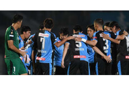 川崎フロンターレ、鯖缶とマジックを便乗発売！田中碧のデビューゴール祝いを名目に 画像