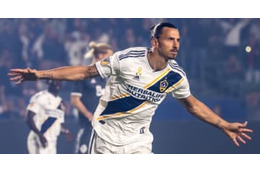 イブラヒモヴィッチの最新ゴールを見よう！まるでTVゲームみたい 画像