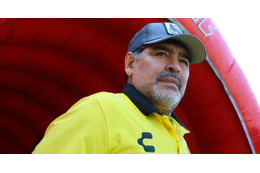 マラドーナ「メッシはリーダーになれん。トイレに20回も行くようじゃ…」 画像