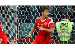 内田の元同僚！イケメン、ノイシュテッターが嬉しい代表初ゴール 画像