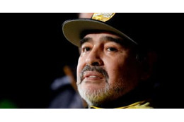 マラドーナ、歩行困難…「軟骨がない」と医師が明かす 画像