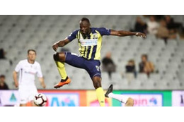 ボルトの夢は茶番劇だ、矛盾している！パースのエースFWが苦言 画像