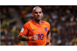 スナイデルが選ぶ！一緒にプレーした「オランダ代表最強イレブン」がいいぞ 画像