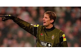 マンチェスターUとユヴェントス、両者に所属した6名の超スター選手たち 画像