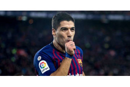 スアレス凄すぎ！息子誕生シャツ＋超絶ヘッド＆ループの“満点ハット”を見よ 画像