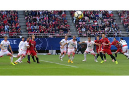 鹿島が先勝のACL決勝、イラン国内が熱狂！なんと生徒と先生が一緒にスマホ観戦 画像