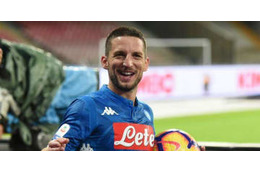 「中国のみ有効」の条項を持つメルテンス、来年の移籍はあるのか？ 画像