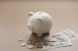 「時給や月給で働く人」が貧困化する理由 画像