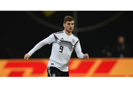 ボルトにも劣らない？サッカー界が誇るスピードスターたち 画像