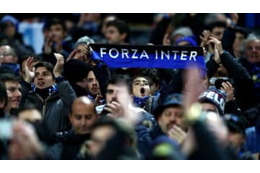 インテルのイベントで流れた音楽がヤバい！よりによってなんて曲を… 画像