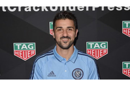 今日で37歳！神戸のサプライズに驚くビジャがかわいい 画像