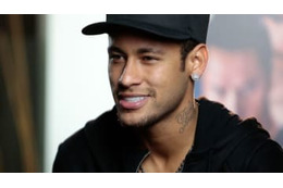 ネイマール、バロンドール授与式欠席で「ゲーム配信」する 画像