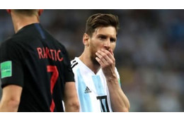 メッシ、超太っ腹！「サイン入りユニ30着」をクロアチア代表に差し入れ 画像