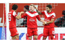 宇佐美の同僚がやった！ドルトムントを沈めた「超ゴール」が鳥肌もの 画像