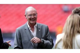 「電車内で女性に無理やりキスした」容疑のガスコイン氏、否認する 画像