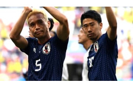 香川の「縦FK」、長友も驚いたとツイート！トルコも報じる 画像