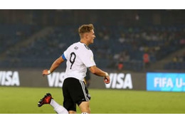 バイエルン、ハンブルガーから19歳の超新星を獲得！異例の「加入時期は未定」 画像