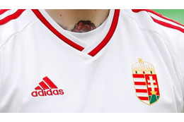 Jリーグにも現れろ！18歳新人、デビュー戦で「伝説的超ゴール」 画像