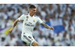 クロース、レジェンドからの批判に痛烈ツイート「誰？？」 画像