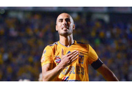 こいつはスゲェ！本田もいたメキシコで「5人置き去りからループ」が決まる 画像