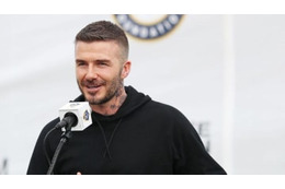 ベッカムが「ドッキリ」を食らう映像が話題！微妙な表情がなんともイイ 画像