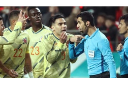 ファルカオ、韓国戦で怒りのブン投げ！何があったのか動画で見る 画像