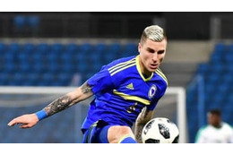 アンデルレヒトの代表選手、空港で身柄拘束…難民キャンプで夜を過ごす 画像