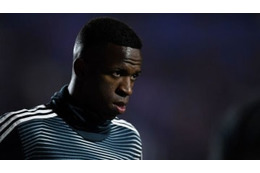 レアルの超新星ヴィニシウス、彼女が発覚か？！セクシーモデルとホテルで… 画像