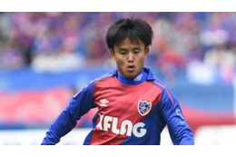 久保建英をピッチレベルで見る！Jリーグがまとめたプレー動画が面白い 画像