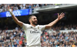 ベンゼマ、ロナウド超え！？レアル創設117年で「史上初」 の選手になる 画像