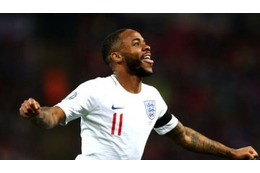 優しきスターリング…病死した少年選手の葬儀費用を支払う 画像