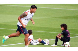 優勝の前日に…PSGのDF、息子が強盗被害に遭う 画像