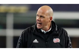 ブラッド・フリーデル監督が解任…後任はラッパーに 画像