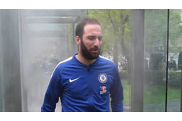 イグアイン、練習中に“謎”のブチギレ！EL決勝を控えるチェルシーは険悪ムードに 画像