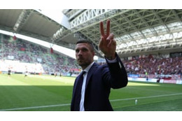 神戸のポドルスキ、クロップ監督は「×××なヤツ」 画像