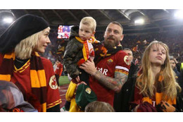 デ・ロッシ、なんと日本に来てるぞ！ローマ電撃退団から 画像