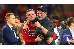 これは泣ける…リヴァプール主将、親子でCL優勝に号泣したワケ 画像