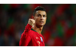 「ドリブル捨てた」ロナウド、今も華麗だった足技がこれ 画像