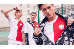 ポーランド代表、「赤白バイカラー」の100周年記念ユニフォームを発表！ 画像