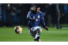 メッシvsディバラも！アルゼンチン代表の「シュートバトル」 がおもしろい 画像