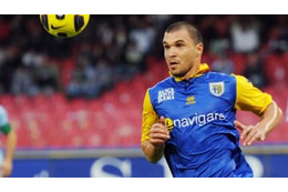 元天才ボジノフ、なぜか金正恩のコラージュを持つ謎画像がこれ 画像