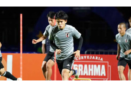 久保建英はやっぱり異次元！日本代表での「別格ロンド」 がこれ 画像