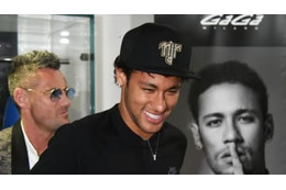 ネイマール、「日本人移民の日」を祝う 画像