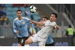 岡崎、ウルグアイ相手に奮闘も笑顔なし「上田が外した後の試合だから…」 画像