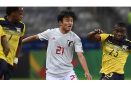 久保建英の左足炸裂！超速FW前田大然へのスルーパスがわくわくだ 画像