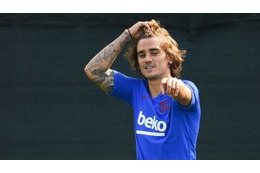 グリーズマン、バルサ初練習で赤面！周囲も爆笑の「股抜き2発」がこれ 画像