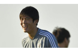 冨安健洋、ボローニャに到着！歓迎に応える「ダンス」がこれだ 画像