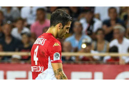 セスク、開幕戦でまさかの一発レッド！何をやったのか動画で見る 画像