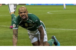 狂犬フェリペ・メロ健在！超危険な「ジャンプ肘打ち」退場がこれ 画像