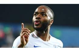 スターリング、NIKEと120億円契約か　初の「エアジョーダン」スパイクも 画像